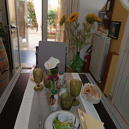 Domos Le Due Tuie Bed & Breakfast Piscinas Exterior foto