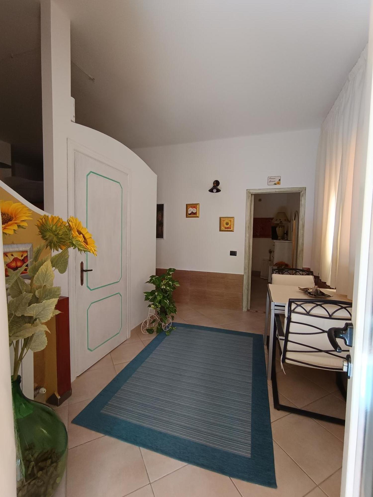 Domos Le Due Tuie Bed & Breakfast Piscinas Exterior foto