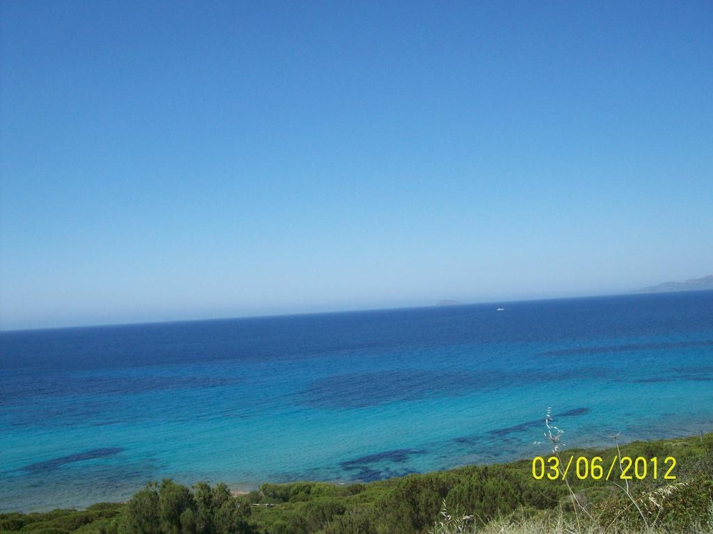 Domos Le Due Tuie Bed & Breakfast Piscinas Exterior foto